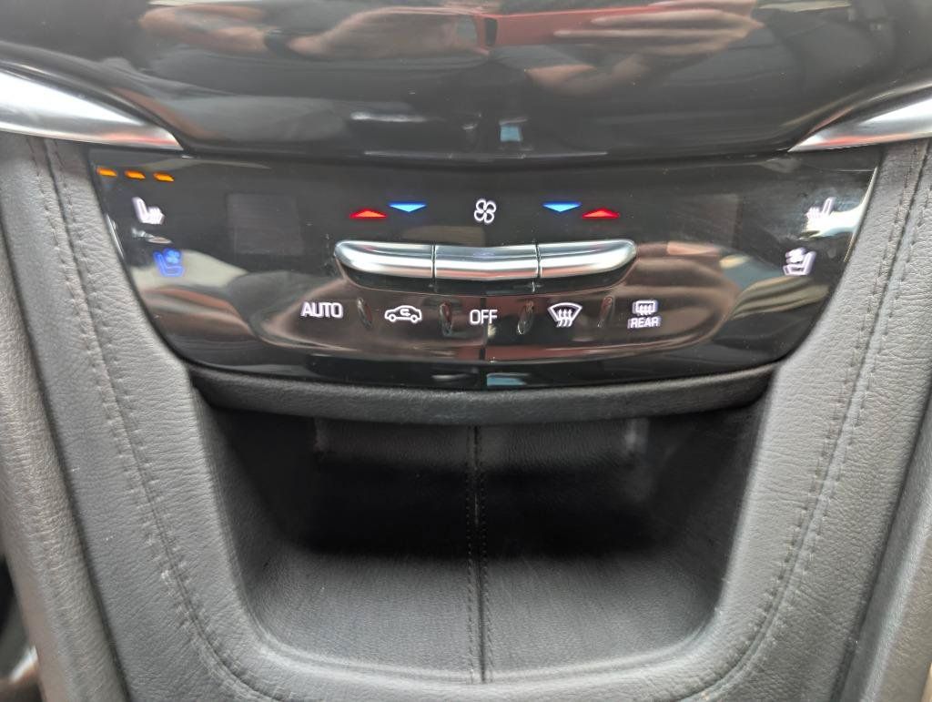 Used 2021 Cadillac XT6 Premium Luxury w/ Platinum Package FWD image 31