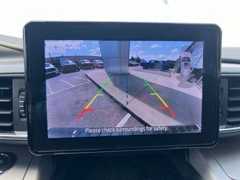 Used 2024 Ford Explorer XLT w/ Equipment Group 202A image 16