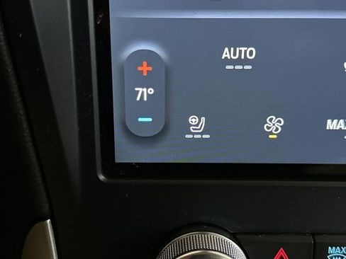 Certified 2024 Ford Edge SEL w/ Convenience Package image 8