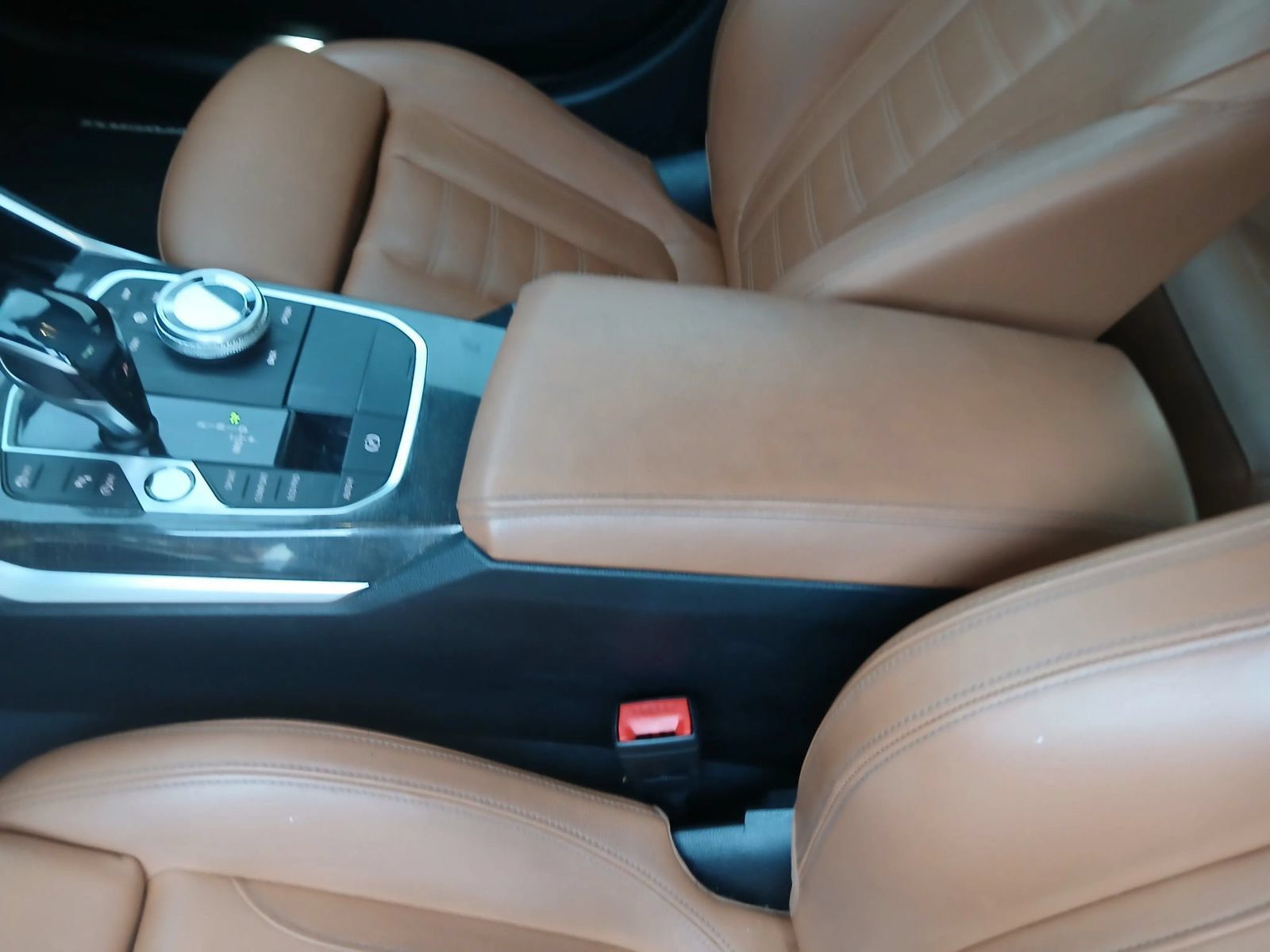 Used 2020 BMW 330i Sedan w/ M Sport Package RWD image 8