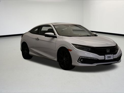 Used 2020 Honda Civic Touring image 7