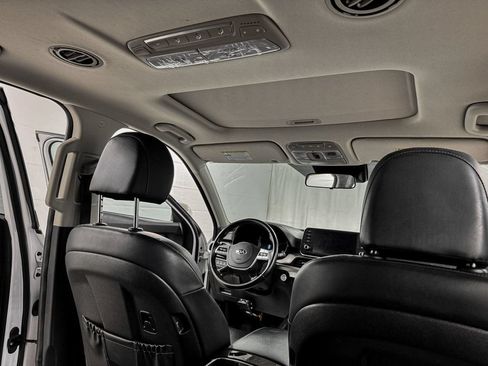 Used 2021 Kia Telluride S AWD/4WD image 12