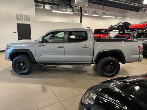 Used 2017 Toyota Tacoma TRD Pro image 6
