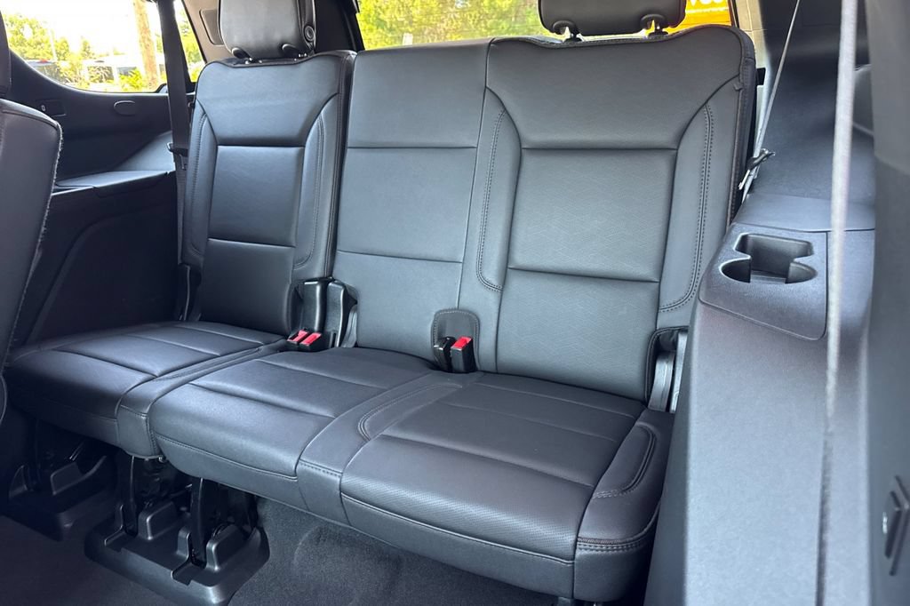 Used 2023 Chevrolet Tahoe High Country w/ LPO, Illumination Package AWD/4WD image 17