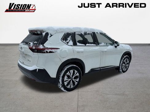 Used 2023 Nissan Rogue SV image 5