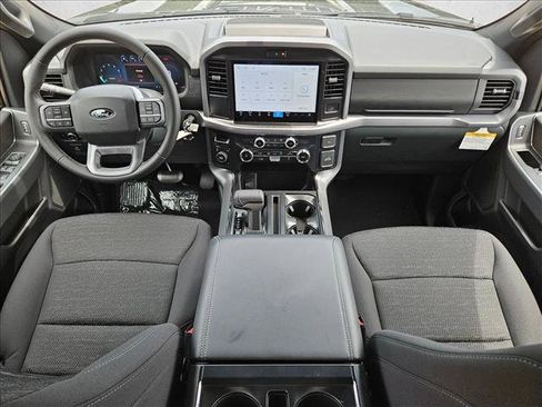 New 2026 Ford F150 XLT w/ XLT Black Appearance Package AWD/4WD image 15
