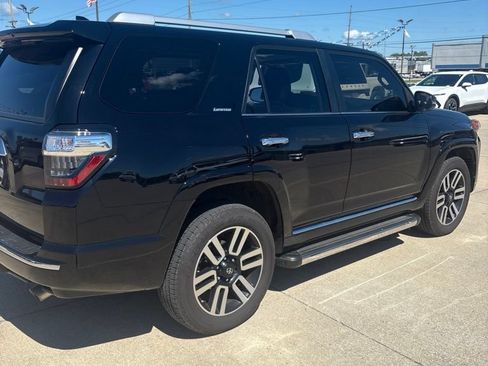 Used 2019 Toyota 4Runner Limited AWD/4WD image 3