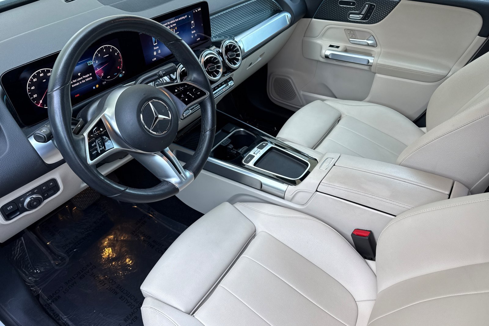 Used 2024 Mercedes-Benz GLB 250 image 12