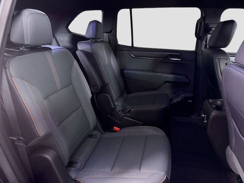 Used 2025 GMC Acadia AT4 w/ Super Cruise Package image 31