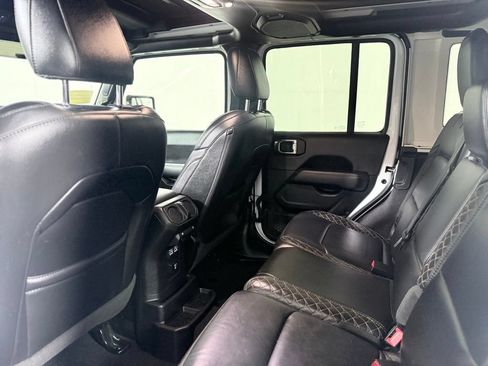 Used 2021 Jeep Wrangler Unlimited Sahara AWD/4WD image 21