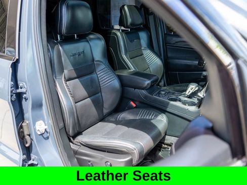 Used 2017 Jeep Grand Cherokee SRT AWD/4WD image 9