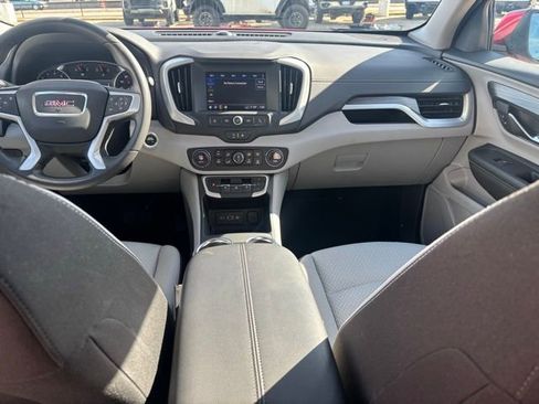 Used 2023 GMC Terrain SLE w/ Driver Convenience Package image 11