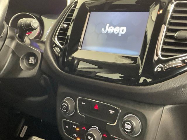 Used 2020 Jeep Compass Latitude FWD image 18