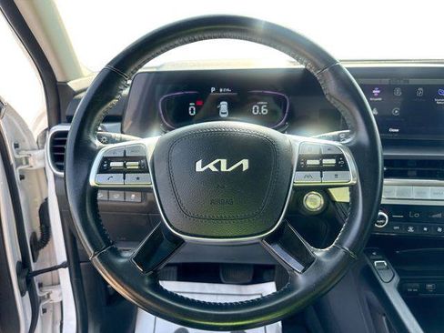 Used 2025 Kia Telluride S AWD/4WD image 11