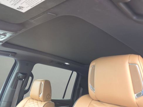 Used 2022 Cadillac Escalade ESV Premium Luxury image 20