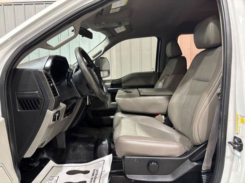 Used 2019 Ford F250 XL w/ Power Equipment Group AWD/4WD image 11