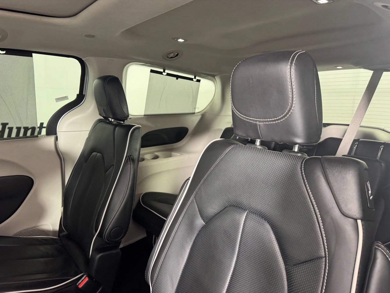 Used 2024 Chrysler Pacifica Limited FWD image 24