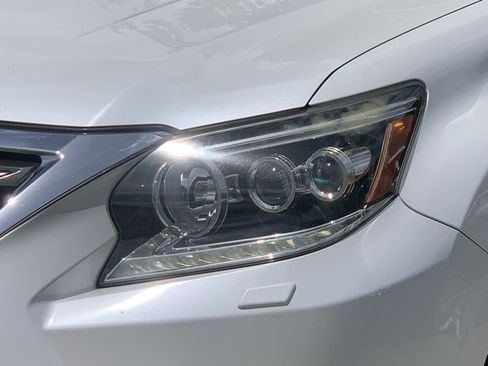 Used 2015 Lexus GX 460 w/ Premium Package AWD/4WD image 6