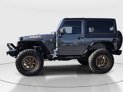 Used 2017 Jeep Wrangler Willys Wheeler image 8