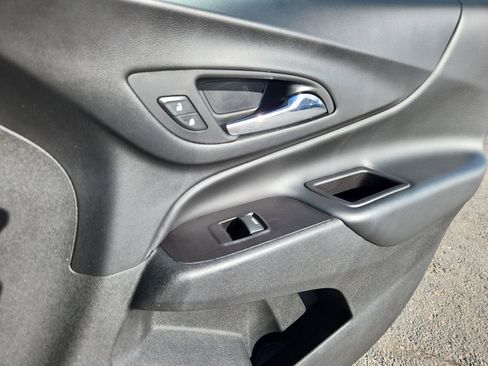 Used 2019 Chevrolet Equinox LT image 15