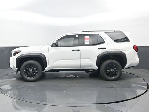 New 2026 Toyota 4Runner SR5 RWD image 21