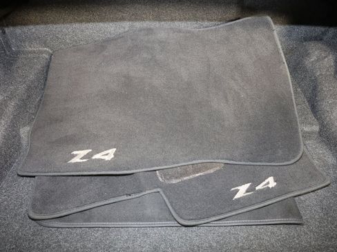 Used 2008 BMW Z4 3.0i RWD image 12