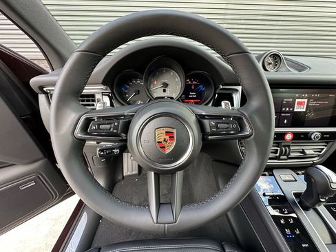 Used 2026 Porsche Macan S AWD/4WD image 17