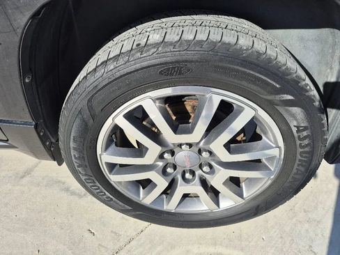 Used 2013 GMC Acadia Denali FWD image 9