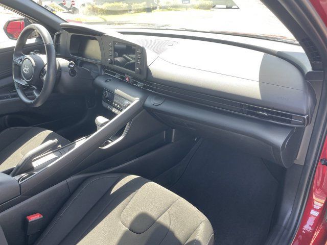 Used 2025 Hyundai Elantra Sport FWD image 27