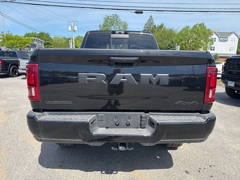 New 2026 RAM 2500 Big Horn AWD/4WD image 4