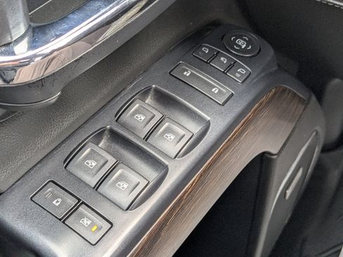 Used 2018 GMC Sierra 2500 Denali image 27