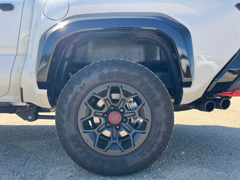 Used 2026 Toyota Tacoma TRD Pro AWD/4WD image 17