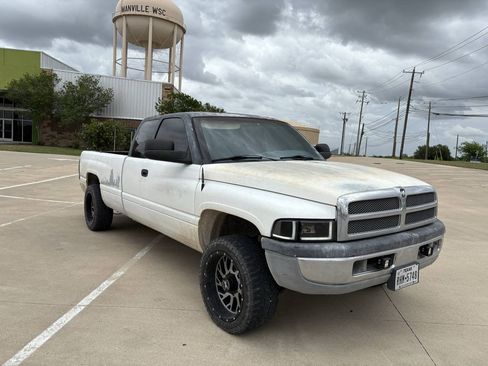 Used 1997 Dodge Ram 2500 Truck 2WD Club Cab image 5