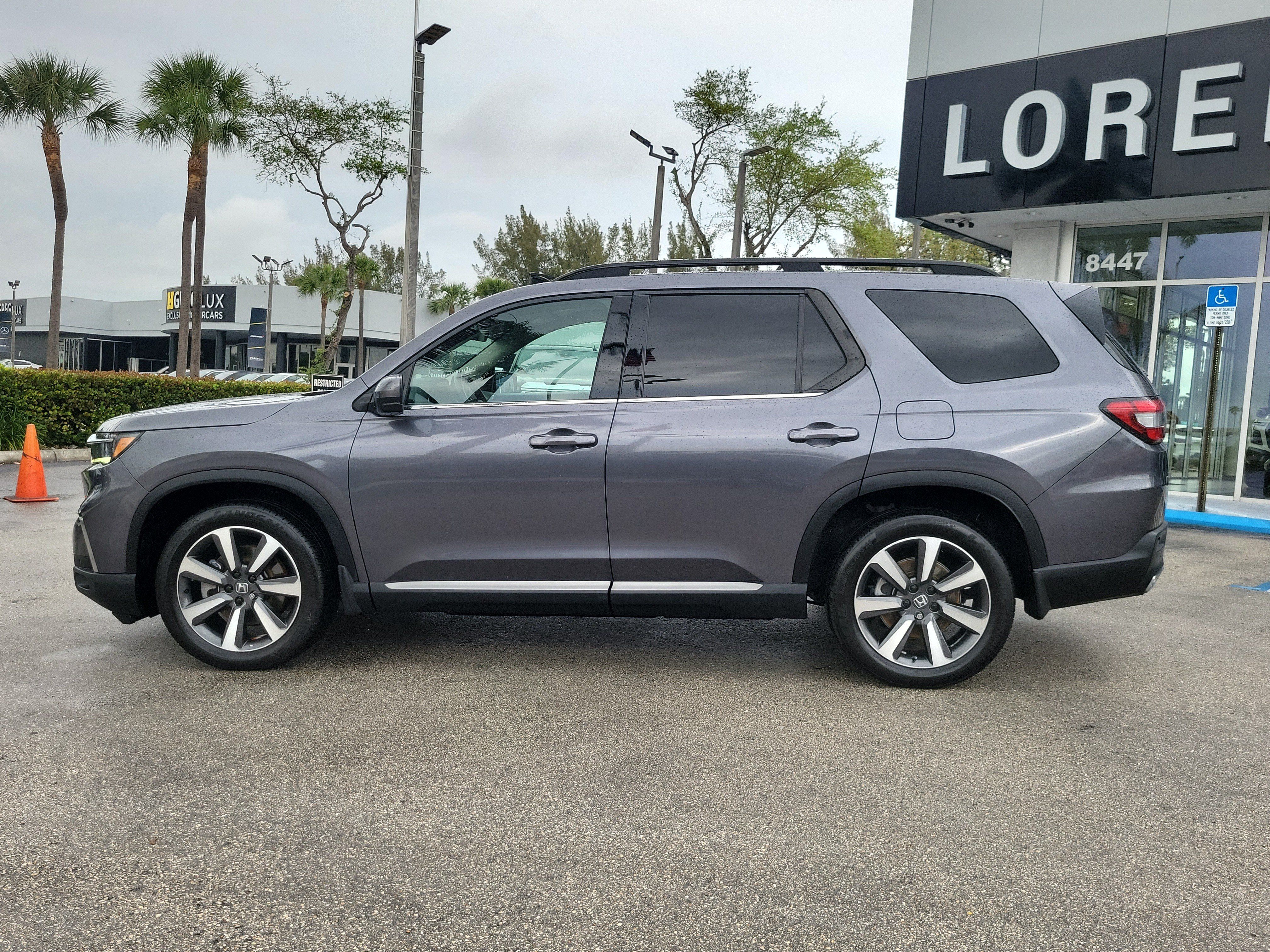 Used 2024 Honda Pilot Touring image 8