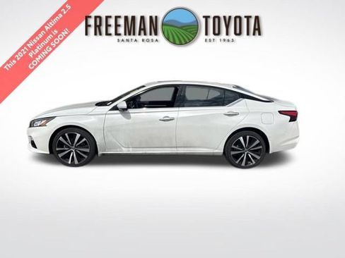 Used 2021 Nissan Altima 2.5 Platinum AWD/4WD image 1