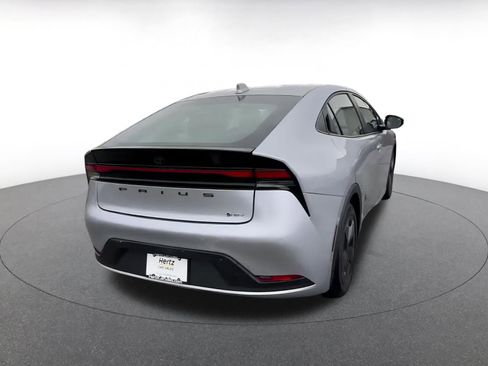 Used 2025 Toyota Prius LE image 14