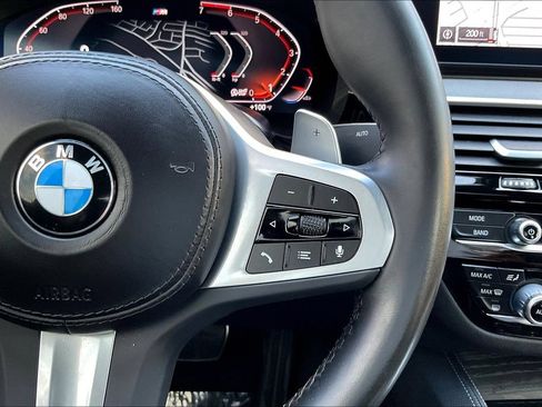 Used 2023 BMW 530i w/ M Sport Package RWD image 12