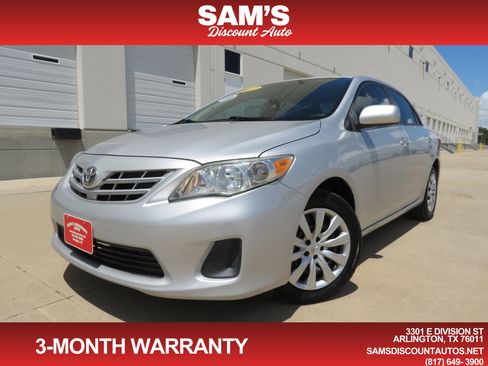 Used 2013 Toyota Corolla LE FWD image 1