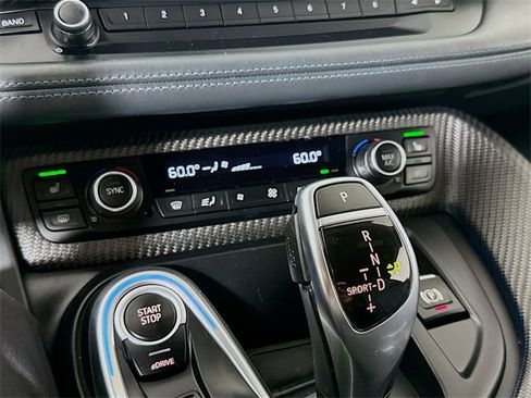 Used 2019 BMW i8 Roadster image 22