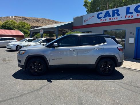 Used 2021 Jeep Compass Latitude image 8