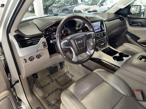 Used 2015 GMC Yukon XL SLT AWD/4WD image 4