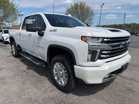 Used 2022 Chevrolet Silverado 2500 High Country AWD/4WD image 2