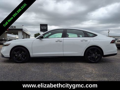 Used 2025 Honda Accord Sport image 7