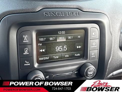 Used 2017 Jeep Renegade Trailhawk AWD/4WD image 13