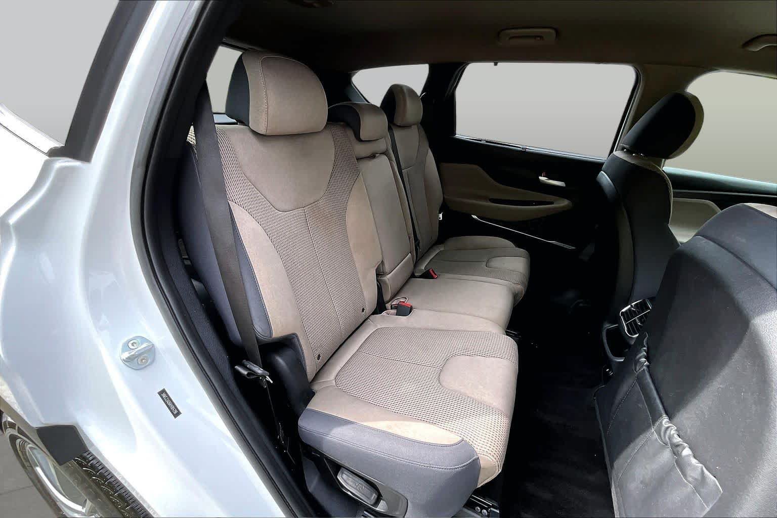 Used 2019 Hyundai Santa Fe SEL FWD image 20