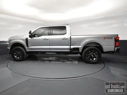 Used 2024 Ford F250 Lariat w/ Sport Appearance Package image 3