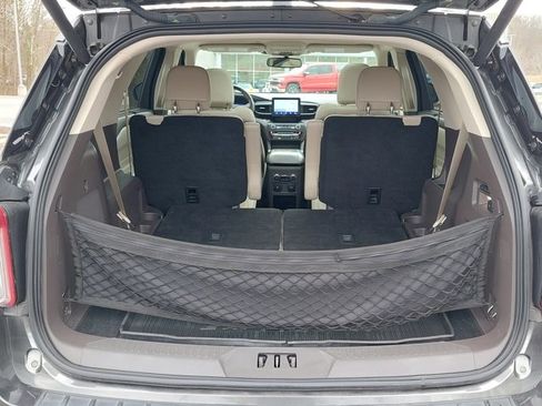 Used 2020 Ford Explorer Platinum image 39