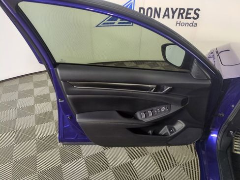 Used 2021 Honda Accord Sport image 13
