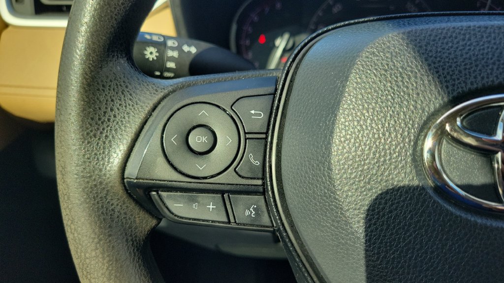 Certified 2023 Toyota RAV4 LE AWD/4WD image 18