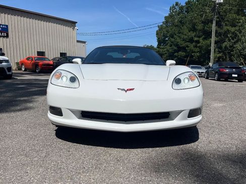 Used 2011 Chevrolet Corvette Convertible w/ Preferred Equipment Group RWD image 2